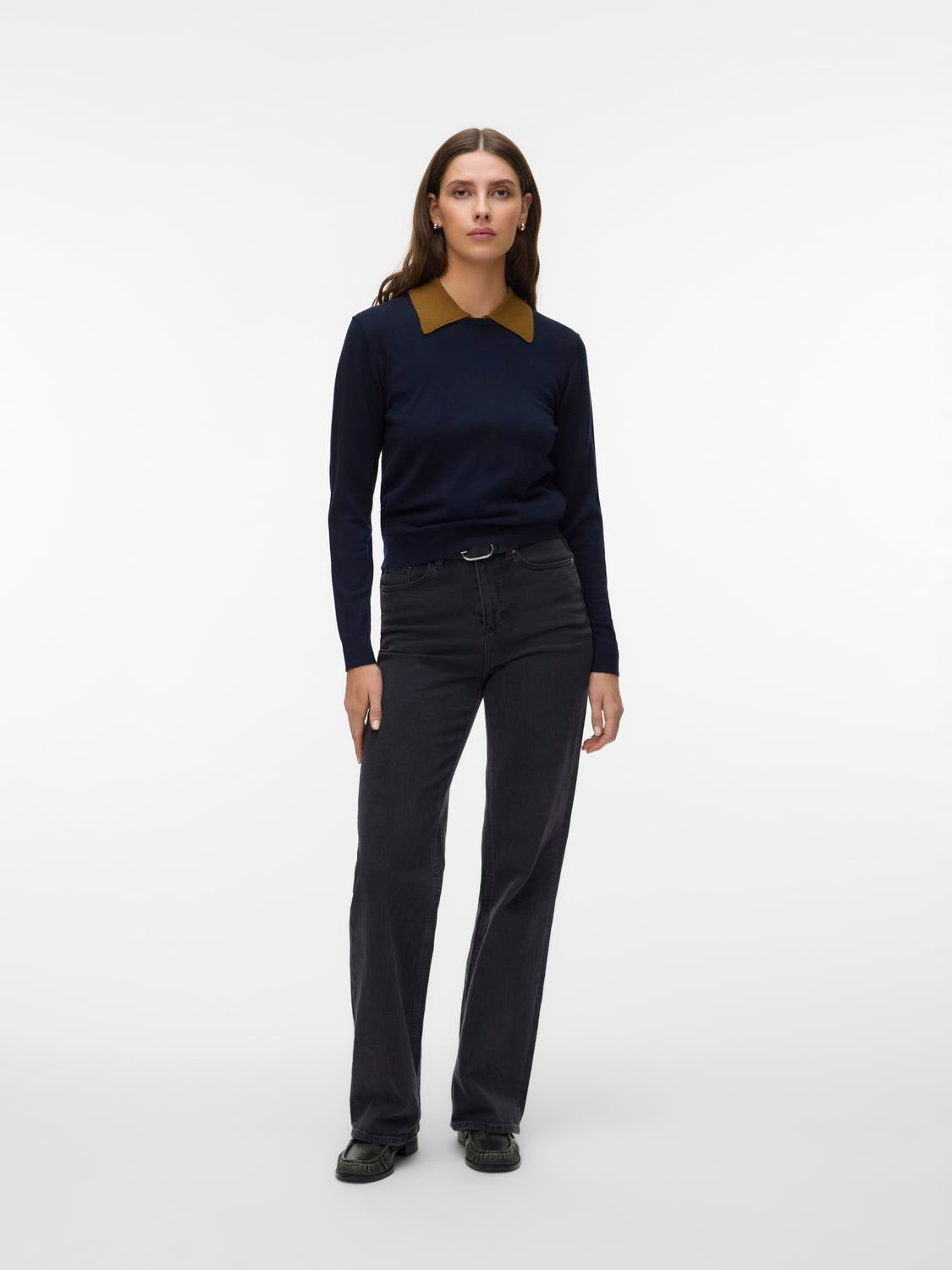 model_shot-front